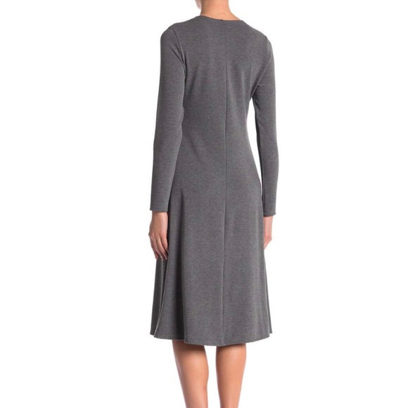 Go Couture Gray and White Crew Neck Dress NWT - Picture 4 of 8